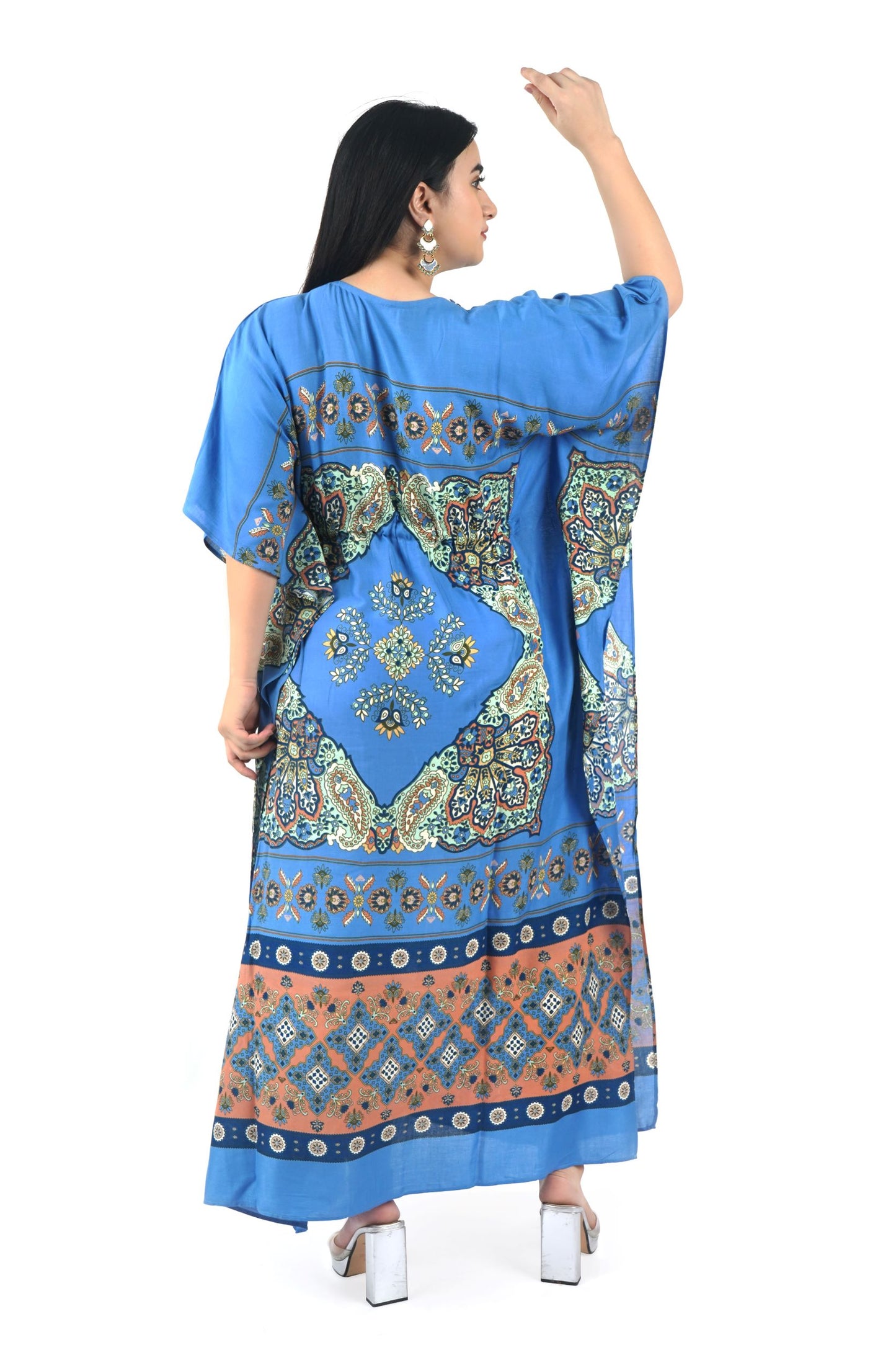 Kaftan with Neck Sequin