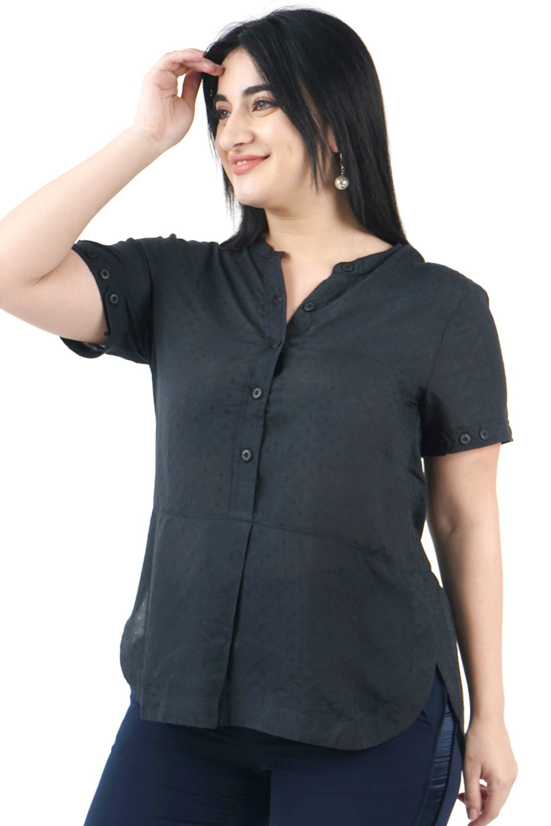 smart top with taiored detailes 